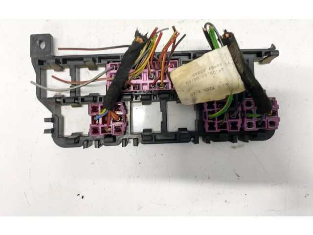 Блок предохранителей  443937527, 443937527   Audi A6 S6 C5 4B    