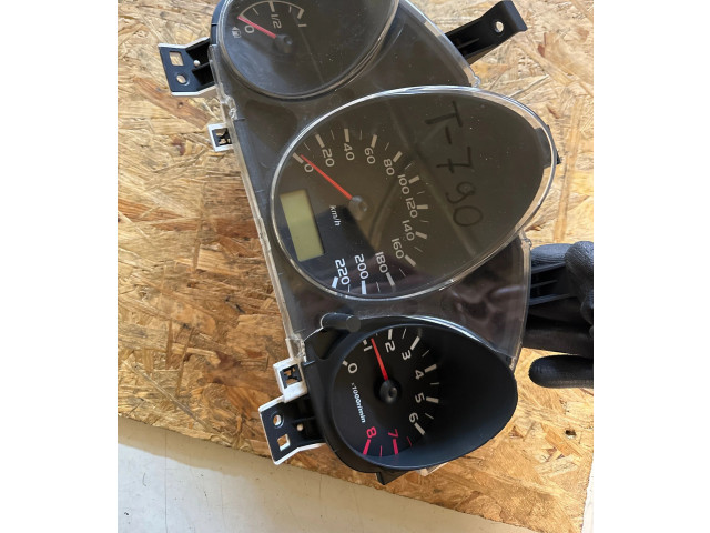 Přístrojová deska Mitsubishi Colt 2009 MM0038001