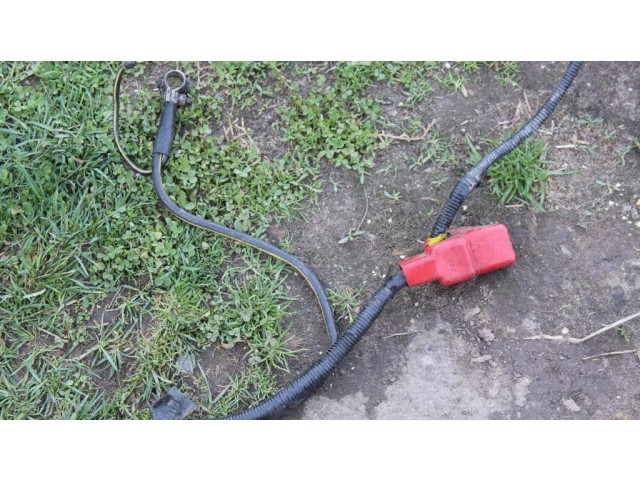 Блок предохранителей 82231SA000, 305143 Subaru Forester SG