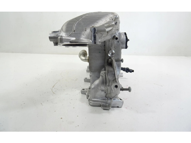 Поршень Всасывающий коллектор 05L129766R Skoda Octavia Mk4