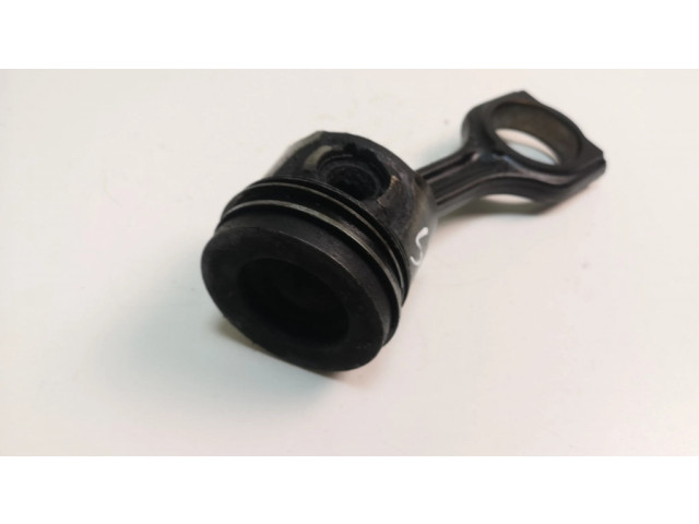 Píst Ford Focus pro naftový motor 1.6