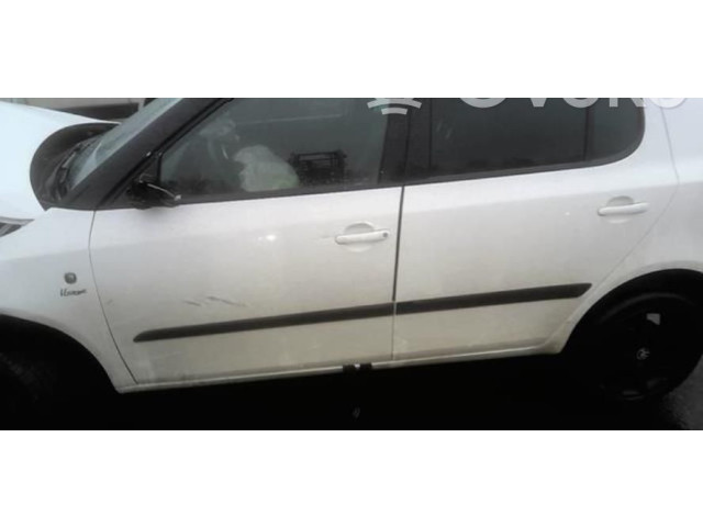 Генератор 03F903023E Skoda Fabia Mk2 (5J)