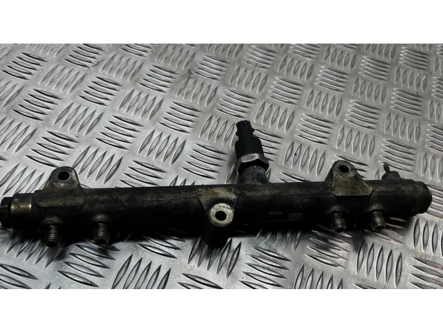 Vstřikovací lišta 0445214041, 003699L2 Chrysler Voyager pro naftový motor 2.8