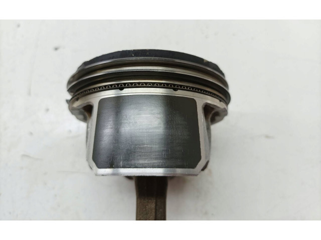  Поршень с шатуном  TFSI, TSI  Skoda Superb B6 (3T)  