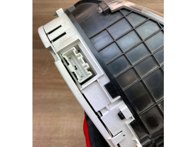 Přístrojová deska Mazda MPV 2000 1575204340, LE5955430