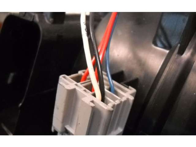 Вентилятор печки    7701048753, 8200010556   Renault Vel Satis