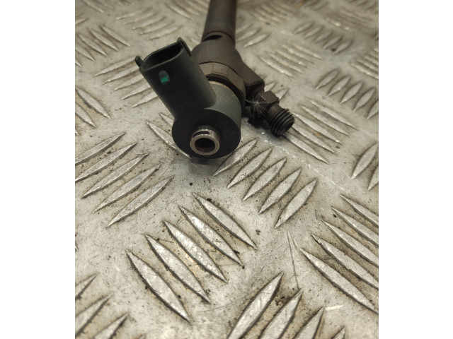 Форсунка 0445110251, 307502833406    Volvo S60   