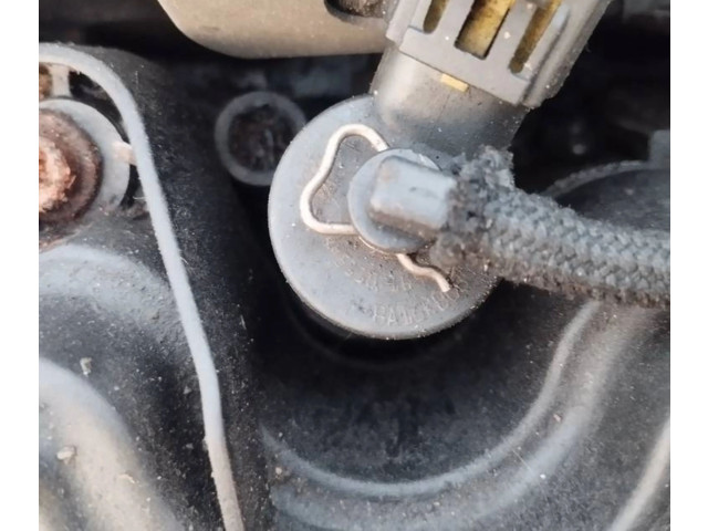 Vstřikovač 0445110165   Opel Zafira B     