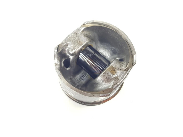 Поршень с шатуном 04L107065A, 04L107065A Volkswagen Caddy