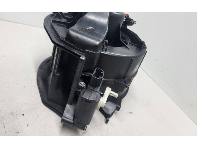 Вентилятор печки       Audi A6 S6 C6 4F