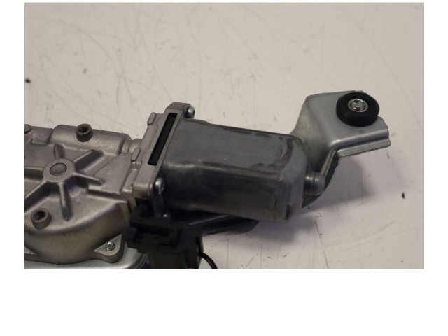 Моторчик заднего дворника FK72-17404-AC Land Rover Discovery Sport