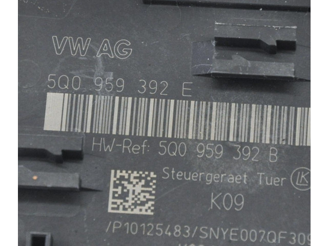 Поршень Блок управления дверью DDY 5Q0959393B Audi Q2 -