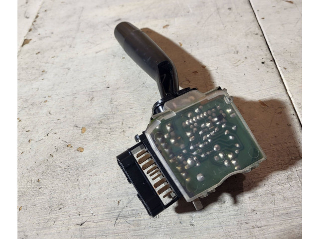 Ручка стеклоочистителей 17A164LH1    Suzuki Liana   