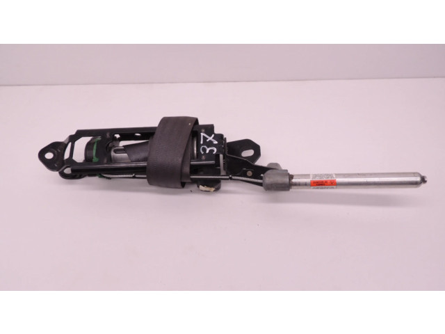 Передний ремень безопасности