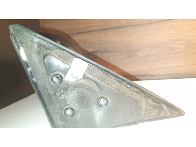 Зеркало (механическое) левое Mitsubishi Colt 1992-1996 года