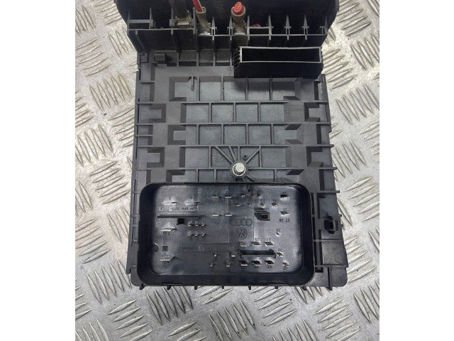 Блок предохранителей 017181301 Audi A3 S3 A3 Sportback 8P