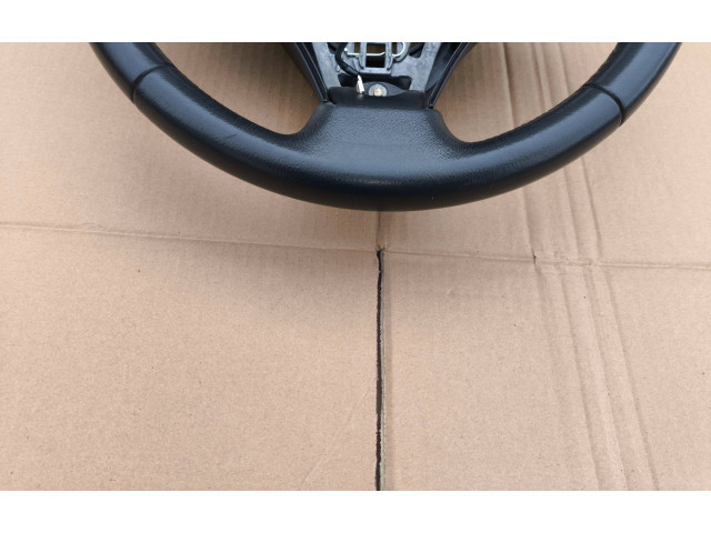 Volant Toyota Yaris 2010 305460899FKAD