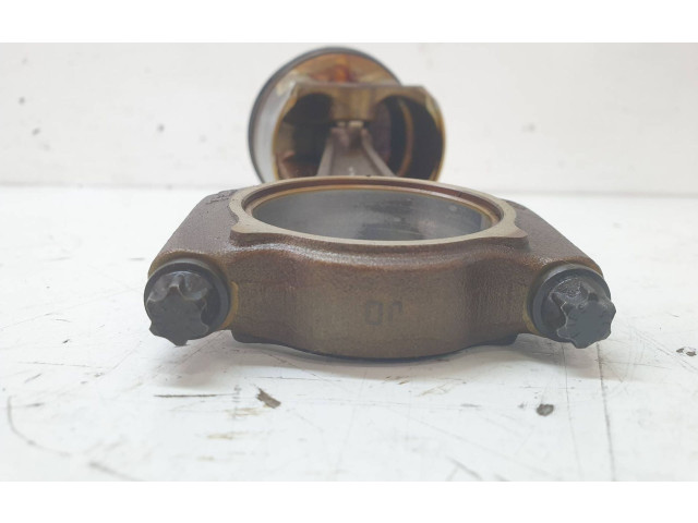 Шатун N46B18A 11247589535    BMW 3 E46  