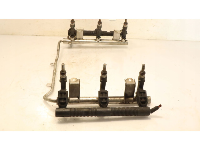 Vstřikovací lišta Audi A6 S6 C6 4F BDW