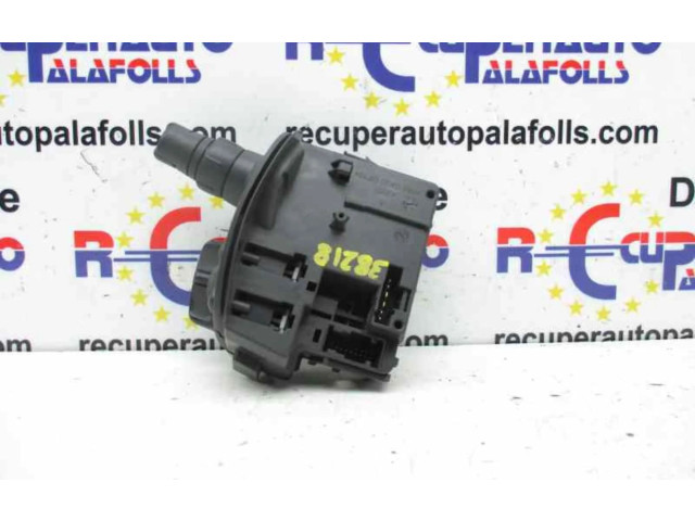 Топливная рампа 88103003   Renault Clio III  