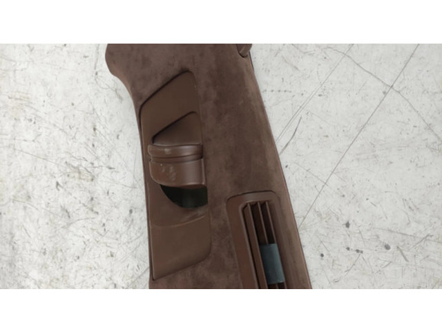 Другая деталь салона