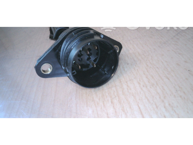 Топливная рампа 038971803   Volkswagen PASSAT B6  