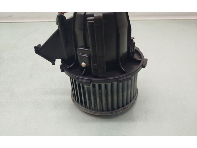 Вентилятор печки Audi Q5 SQ5