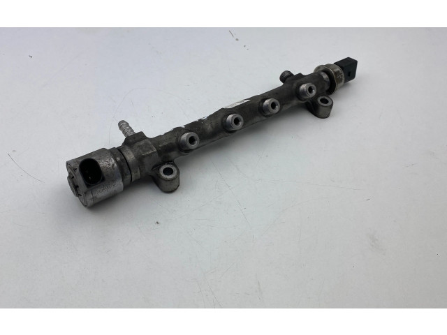 Vstřikovací lišta 04L906054, 04L130764C Volkswagen Passat Alltrack DFCA