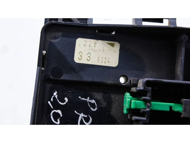 Pojistková skříňka Mazda Premacy 2003