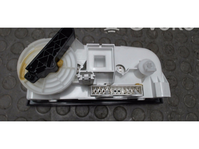 Блок управления климат-контролем 93329466, 13219160   Opel Meriva A