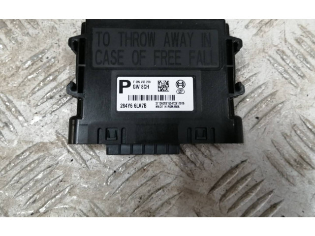 Блок управления двигателем Блок управления 284Y66LA7B, F005V03220 Dacia Sandero III