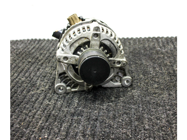 Генератор    Volvo C30      