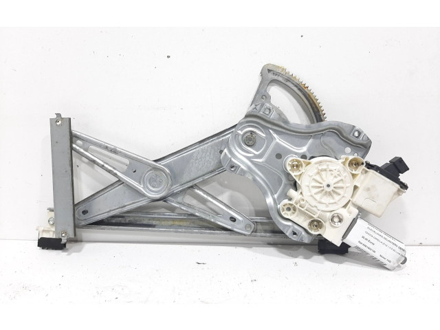 Зеркало электрическое        Toyota Corolla Verso E121  2004 - 2007 года   