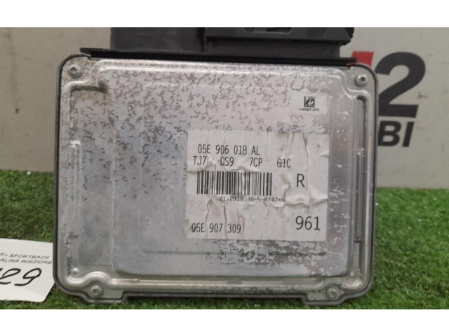 Блок управления впрыском    Audi A3 S3 8V