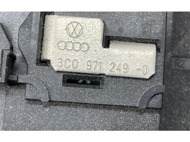 Pojistková skříňka 3C0971249 Volkswagen Caddy 2014