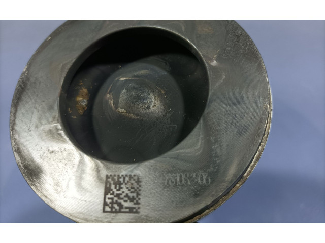 Píst 7810825, 7810825 BMW X1 E84