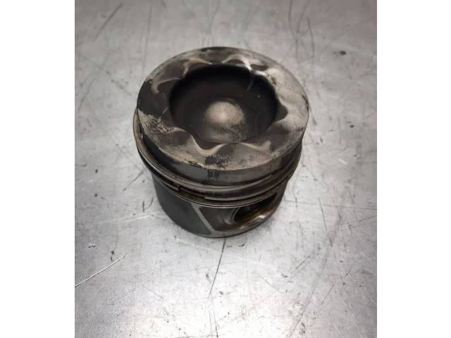  Поршень с шатуном  03L107065N, 7901G  Volkswagen Transporter - Caravelle T5  