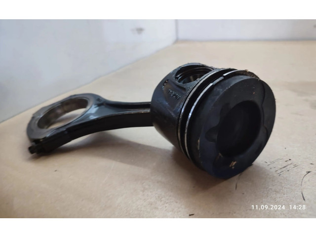 Píst Mercedes-Benz S W221 OM642