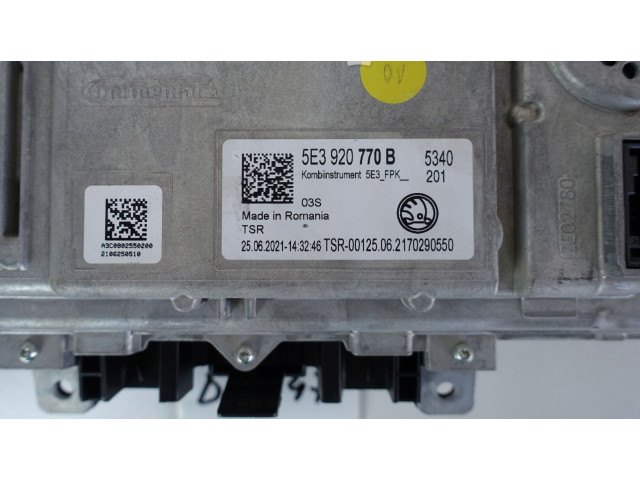 Панель приборов LICZNIK VIRTUAL ZEGARY LCD SKODA OCTAVIA IV 4 5E3 5E3920770B Skoda Octavia Mk4