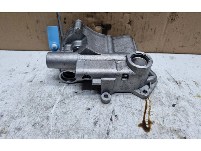 Масляный насос   06J115106AB  Audi A3 S3 8P 