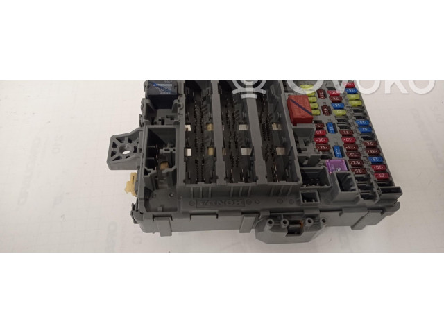 Pojistková skříňka TV0G230 Honda Civic 2013