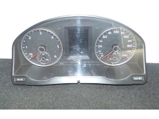 Přístrojová deska Volkswagen Tiguan 2015 VDO