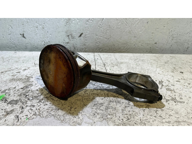 Поршень с шатуном Dodge Challenger для бензинового двигателя 6.4