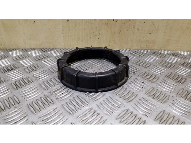 Гайка топливного насоса (топливного бака)