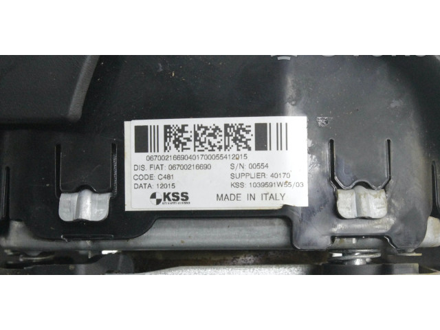 Подушка безопасности водителя 06700216690 Maserati Ghibli