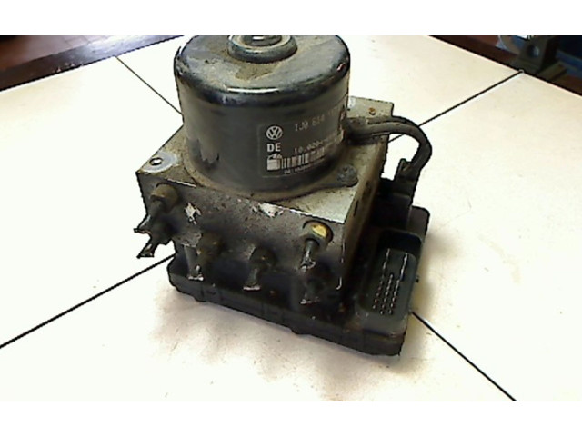 Блок АБС 1J0907379G Skoda Octavia Mk1 (1U) 1996 - 2004 года