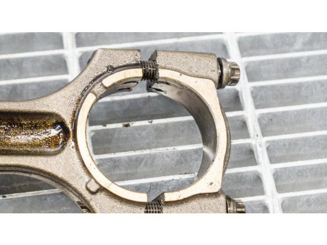 Píst 7792745 BMW 5 E60 E61 pro naftový motor 3.0 M57 D30 (306D3)