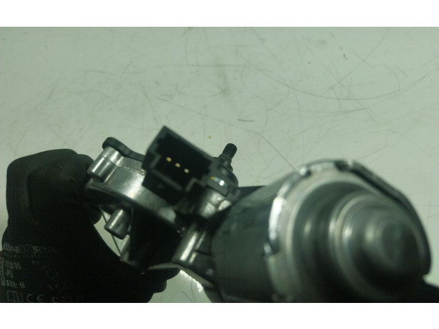 Моторчик заднего дворника LR114675, K8D217404AB Land Rover Range Rover Velar