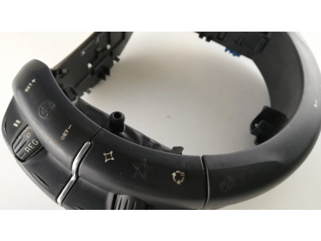 Кнопки рулевого колеса