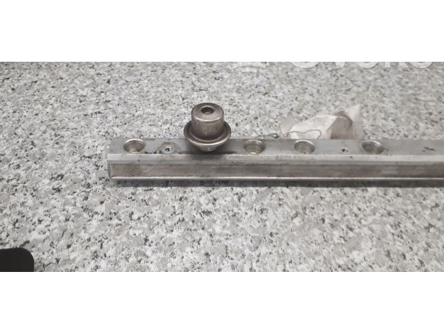 Vstřikovací lišta 9186836 Volvo S80